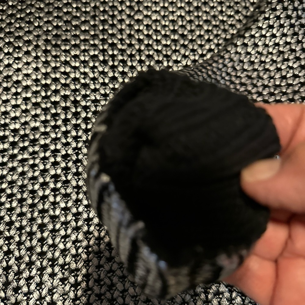 SAKS FIFTH AVENUE Sweater. Soft inside, metallic silver exterior & black. Size s - Picture 12 of 12